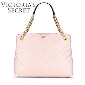Victoria's Secret Bags - Victoria’s Secret Blush V-Quilt Shoulder Tote Bag Victoria's Secret Bags - Victoria’s Secret Blush V-Quilt Shoulder Tote Bag